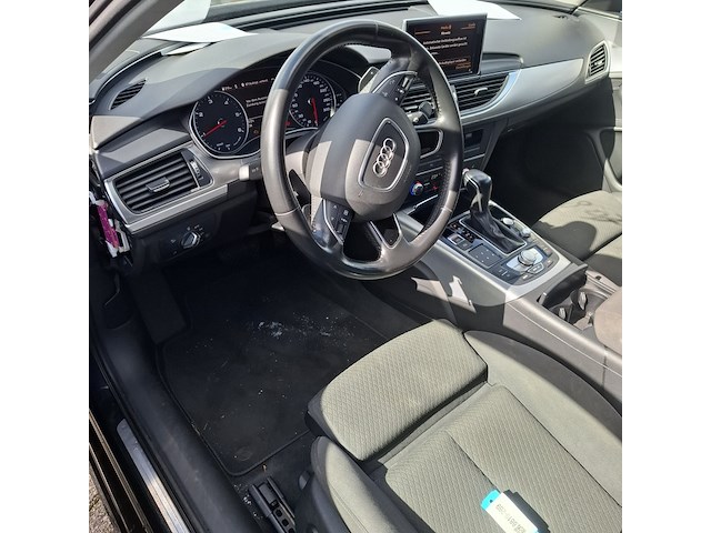 Personenauto, audi, a6 - afbeelding 20 van  23
