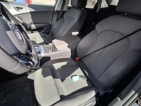 Personenauto, audi, a6 - afbeelding 21 van  23
