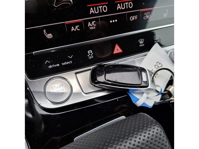 Personenauto audi, q8 55 tfsi quattro pro line s, bouwjaar 2019 - afbeelding 22 van  50