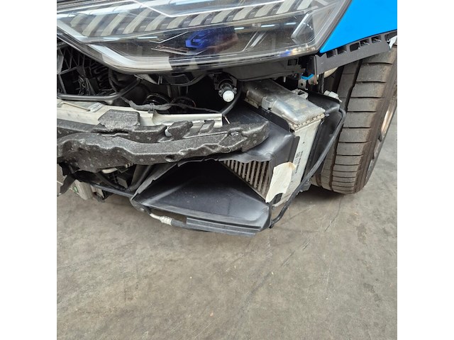 Personenauto, audi, rs6 - afbeelding 37 van  55