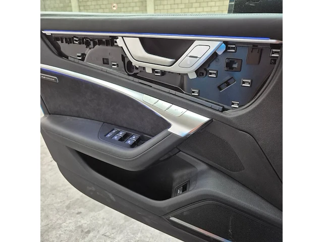 Personenauto, audi, rs6 - afbeelding 21 van  67
