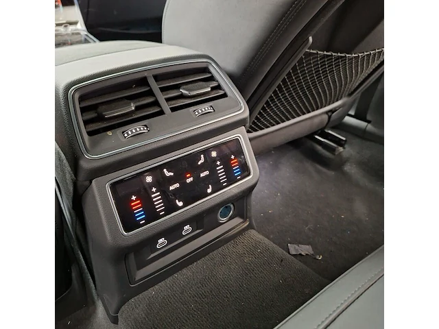 Personenauto, audi, rs6 - afbeelding 27 van  67