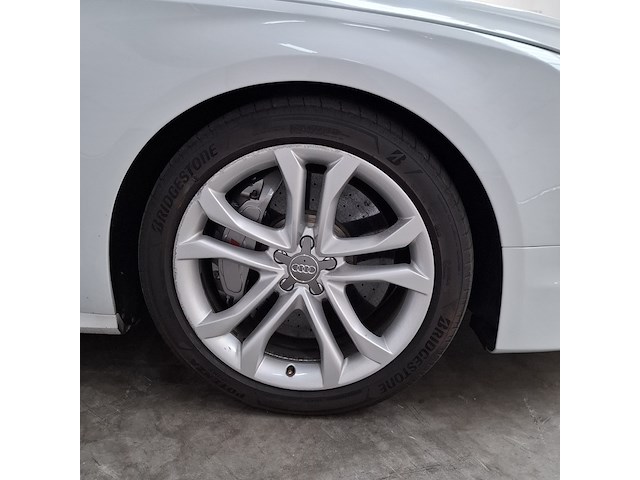 Personenauto, audi, s8 - afbeelding 3 van  35