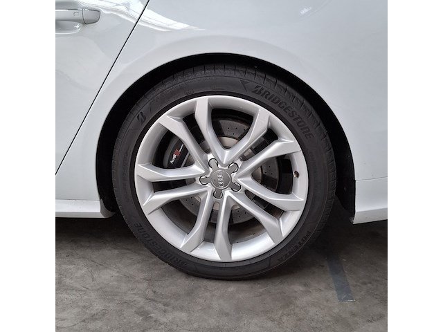 Personenauto, audi, s8 - afbeelding 5 van  35