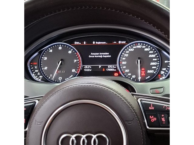 Personenauto, audi, s8 - afbeelding 11 van  35