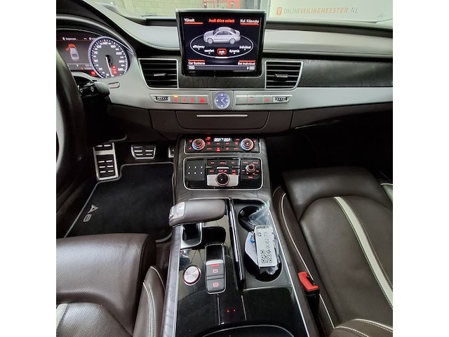 Personenauto, audi, s8 - afbeelding 13 van  35