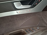 Personenauto, audi, s8 - afbeelding 16 van  35