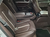 Personenauto, audi, s8 - afbeelding 22 van  35