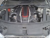 Personenauto, audi, s8 - afbeelding 28 van  35
