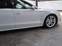 Personenauto, audi, s8 - afbeelding 30 van  35