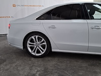 Personenauto, audi, s8 - afbeelding 31 van  35