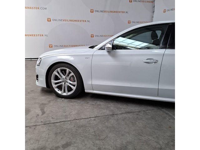 Personenauto, audi, s8 - afbeelding 35 van  35