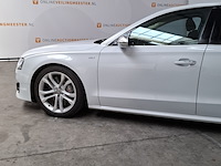 Personenauto, audi, s8 - afbeelding 35 van  35