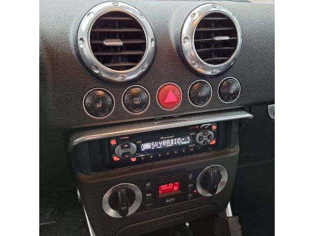 Personenauto, audi, tt, 1.8 5v turbo, grijs, 1999 - afbeelding 22 van  55