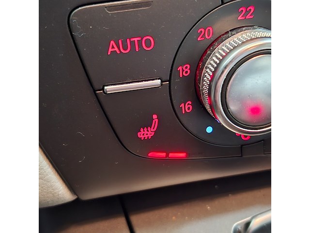 Personenauto, audi - afbeelding 18 van  42