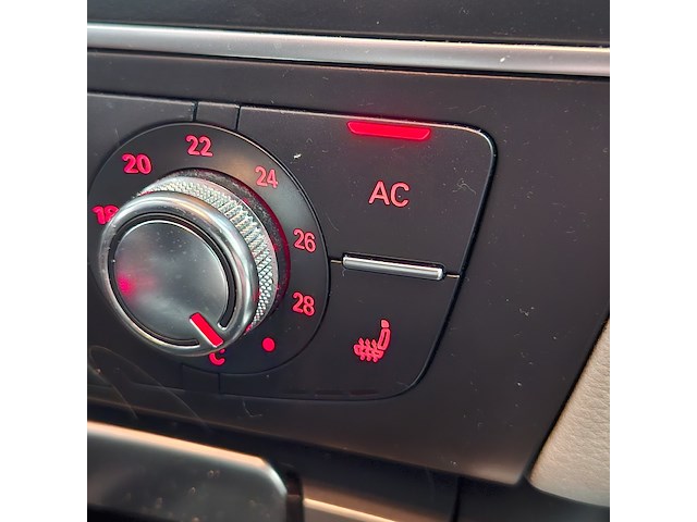 Personenauto, audi - afbeelding 19 van  42