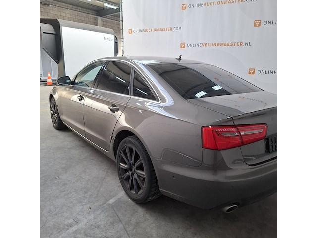 Personenauto, audi - afbeelding 39 van  42