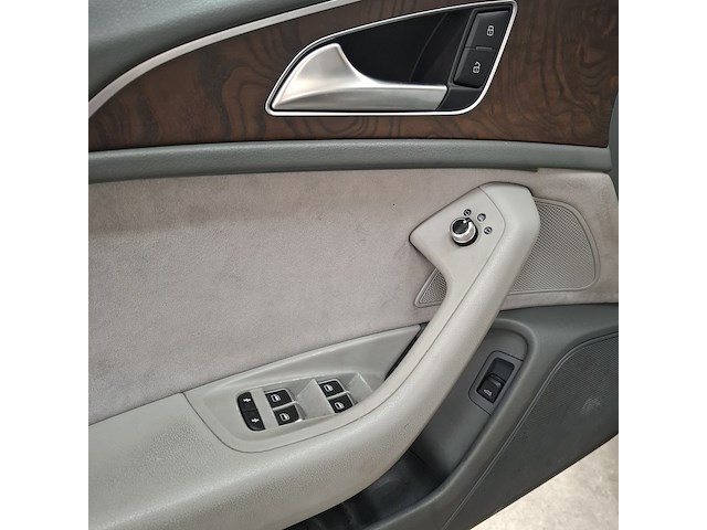 Personenauto, audi - afbeelding 42 van  42