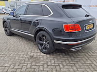 Personenauto bentley, bentayga 4.0 d 7p., zwart - afbeelding 46 van  48