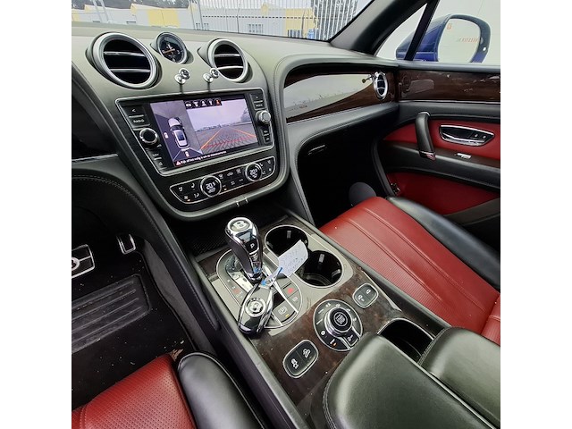 Personenauto bentley, bentayga 4.0 d 7p. - afbeelding 27 van  48