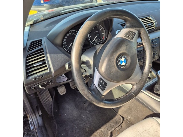 Personenauto, bmw, 1-serie, 116i high executive, zwart, 2004 - afbeelding 2 van  13