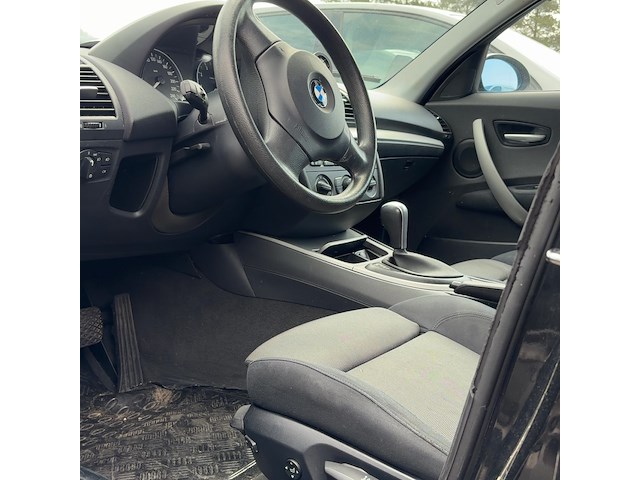 Personenauto, bmw, 1-serie, 118i executive, zwart, 2005 - afbeelding 12 van  14