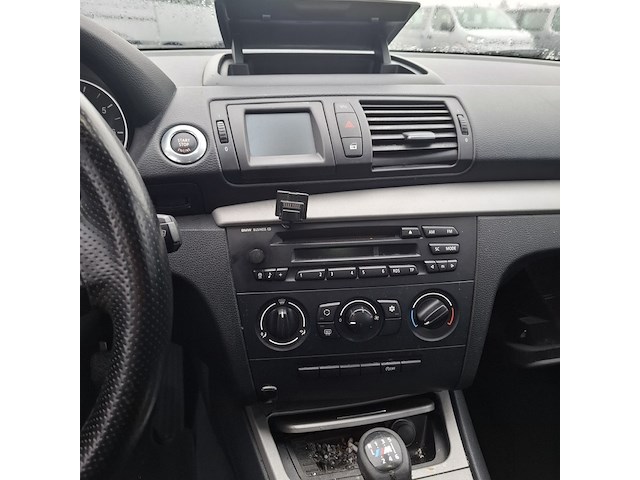 Personenauto bmw, 1-serie 118i, zwart, bouwjaar 2008 - afbeelding 17 van  34