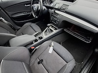 Personenauto bmw, 1-serie 118i, zwart, bouwjaar 2008 - afbeelding 26 van  34