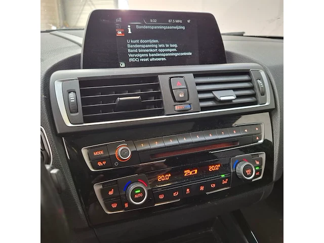 Personenauto, bmw, 1-serie, 120i centennial high executive, 2016 - afbeelding 39 van  74