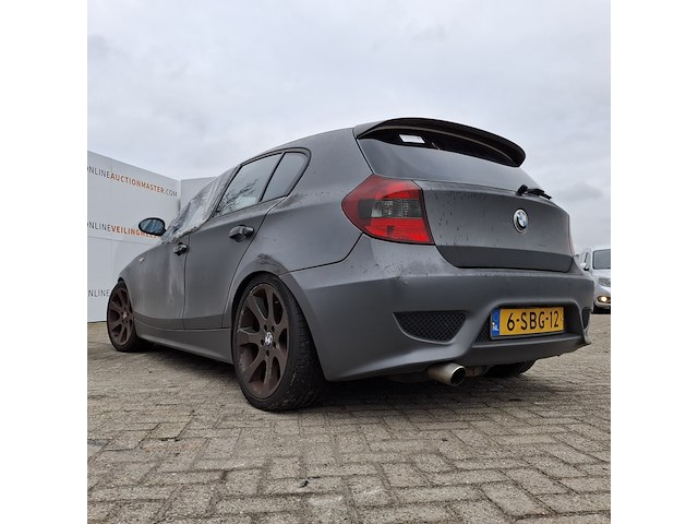 Personenauto bmw, 1-serie 120i, grijs, bouwjaar 2004 - afbeelding 8 van  24