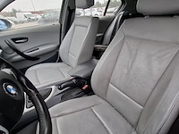 Personenauto bmw, 1-serie 120i, grijs, bouwjaar 2004 - afbeelding 10 van  24