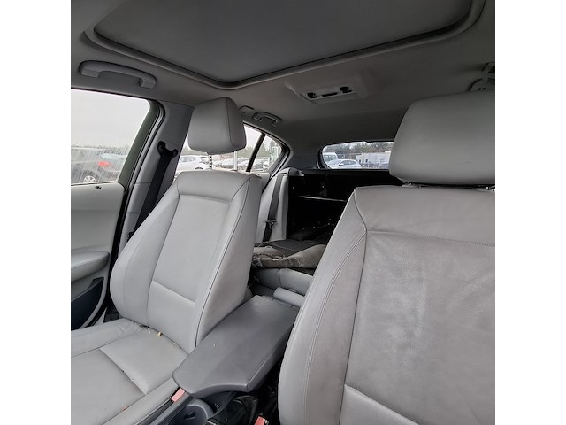 Personenauto bmw, 1-serie 120i, grijs, bouwjaar 2004 - afbeelding 11 van  24