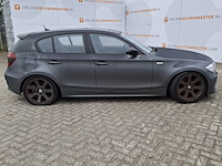 Personenauto bmw, 1-serie 120i, grijs, bouwjaar 2004 - afbeelding 19 van  24