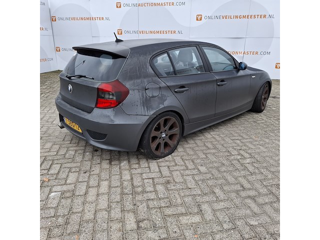 Personenauto bmw, 1-serie 120i, grijs, bouwjaar 2004 - afbeelding 20 van  24