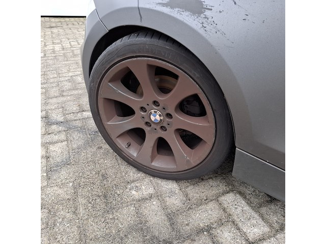 Personenauto bmw, 1-serie 120i, grijs, bouwjaar 2004 - afbeelding 24 van  24