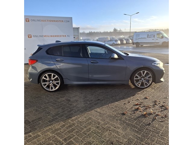 Personenauto, bmw, 1-serie, m135i xdrive high executive, 2020 - afbeelding 34 van  44