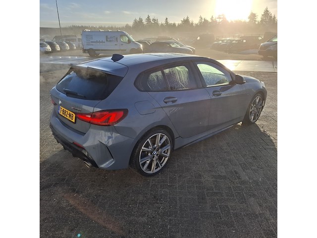 Personenauto, bmw, 1-serie, m135i xdrive high executive, 2020 - afbeelding 40 van  44