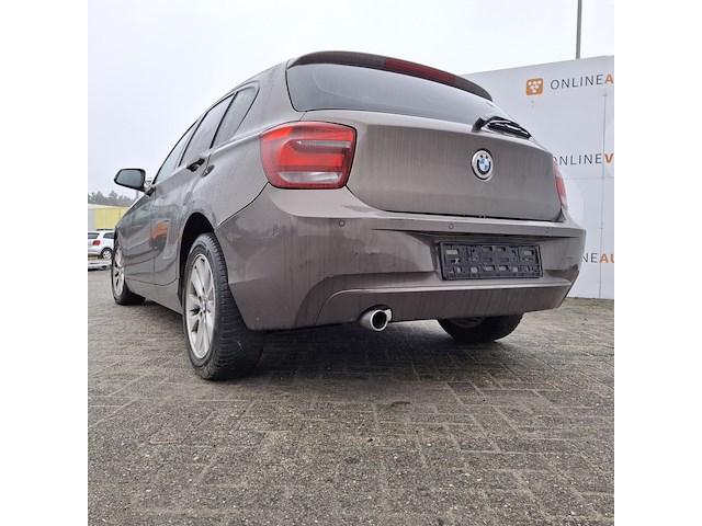 Personenauto, bmw, 1 serie - afbeelding 8 van  37