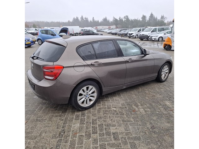 Personenauto, bmw, 1 serie - afbeelding 33 van  37