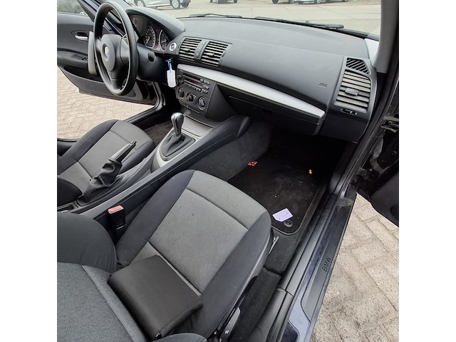 Personenauto bmw, 118i business line, blauw, bouwjaar 2006 - afbeelding 38 van  49