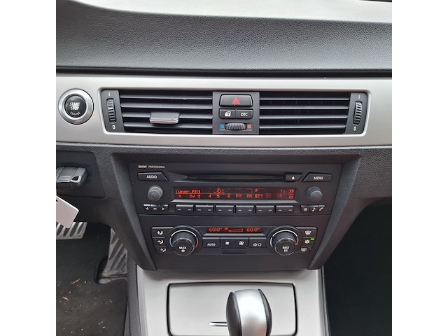 Personenauto, bmw, 3-serie, 330i dynamic executive, zwart, 2005 - afbeelding 37 van  52