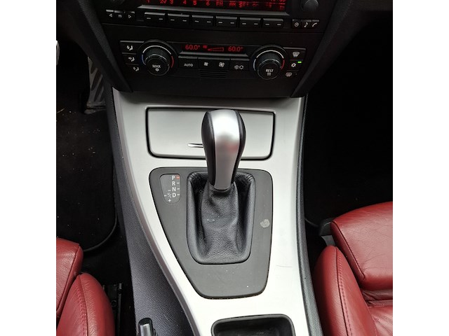 Personenauto, bmw, 3-serie, 330i dynamic executive, zwart, 2005 - afbeelding 38 van  52
