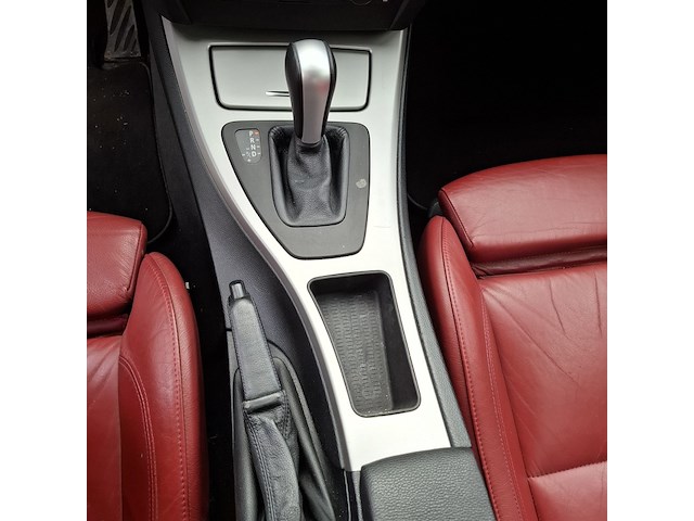 Personenauto, bmw, 3-serie, 330i dynamic executive, zwart, 2005 - afbeelding 39 van  52