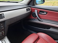Personenauto, bmw, 3-serie, 330i dynamic executive, zwart, 2005 - afbeelding 40 van  52