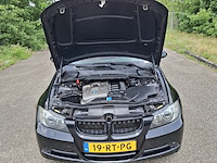 Personenauto, bmw, 3-serie, 330i dynamic executive, zwart, 2005 - afbeelding 41 van  52