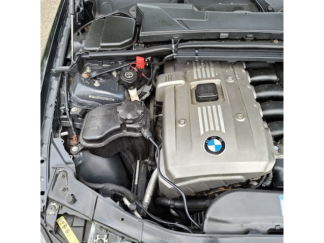 Personenauto, bmw, 3-serie, 330i dynamic executive, zwart, 2005 - afbeelding 43 van  52
