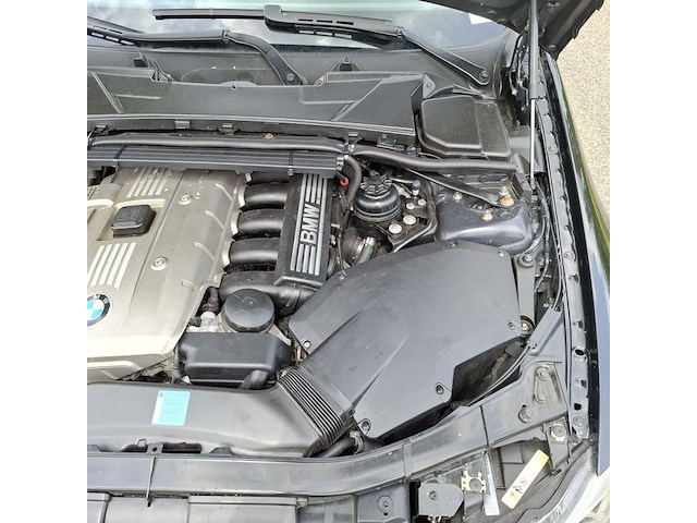 Personenauto, bmw, 3-serie, 330i dynamic executive, zwart, 2005 - afbeelding 44 van  52