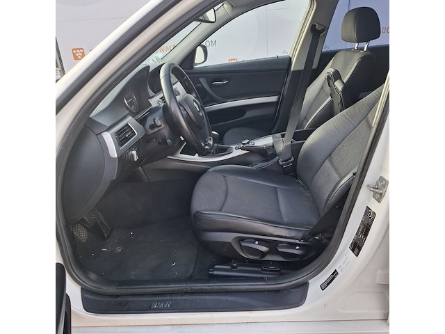 Personenauto, bmw, 3-serie - afbeelding 9 van  50