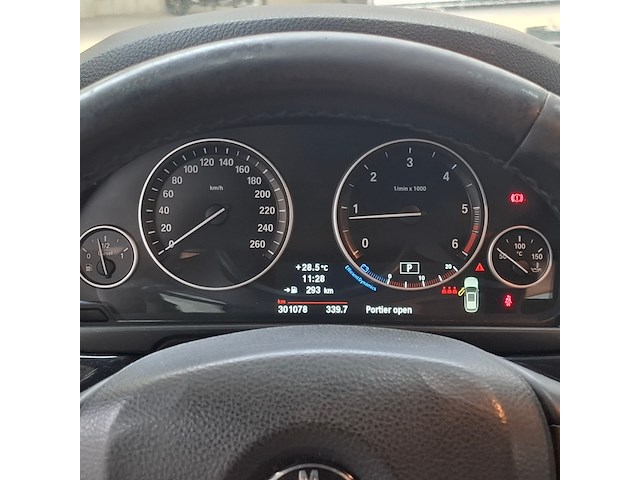 Personenauto, bmw, 5-serie touring, 520d high executive m sport, 2013 - afbeelding 29 van  64