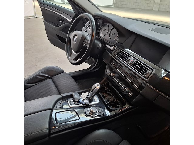 Personenauto, bmw, 5-serie touring, 520d high executive m sport, 2013 - afbeelding 43 van  64